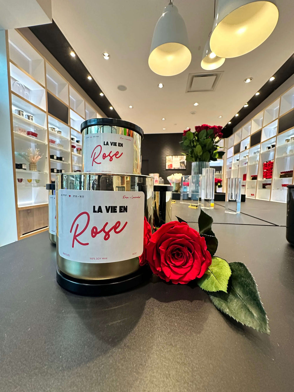 RSVP - LA VIE EN ROSE CANDLE